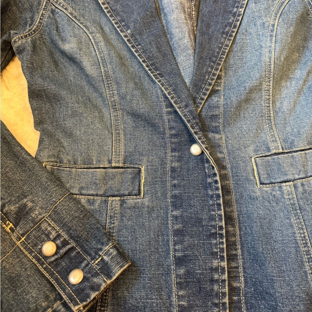 🟠 Outer Edge Women's Blue Denim Jacket Size Small - Picture 2 of 5